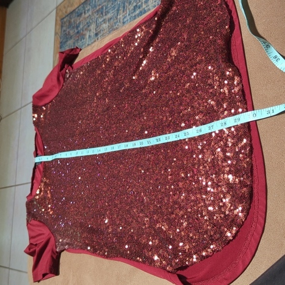 Rue 21 Women's Short Sleeve Wine Color Sequined Tunic Size Medium - Picture 7 of 7